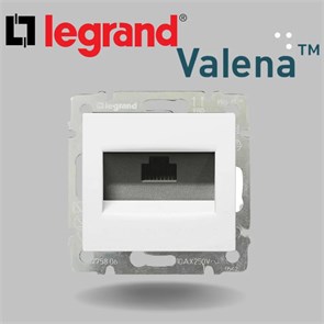 4238Legrand Valena Розетка (белая) INT 4238